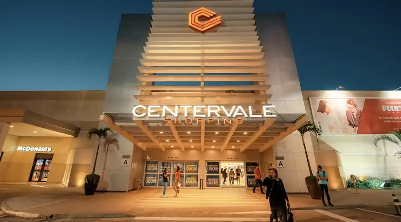 CenterVale Shopping intensifica movimento de Natal com variedade de presentes, gastronomia reforçada e horário estendido