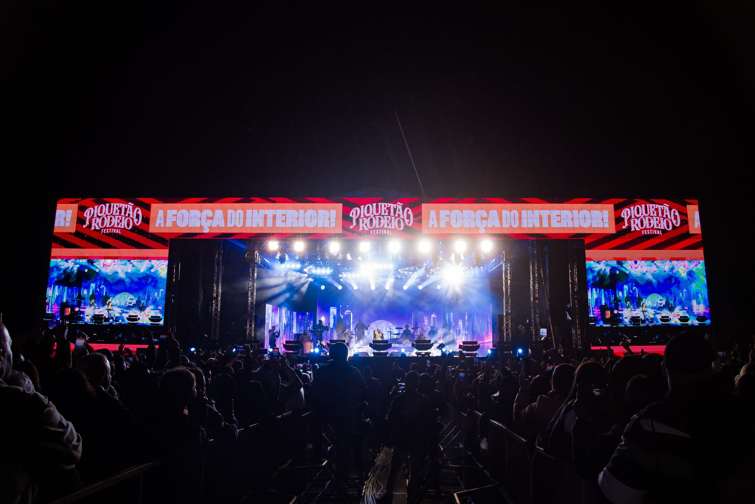 Piquetão Rodeio Festival 2026 reforça tradição com grandes shows, rodeio e entrada solidária