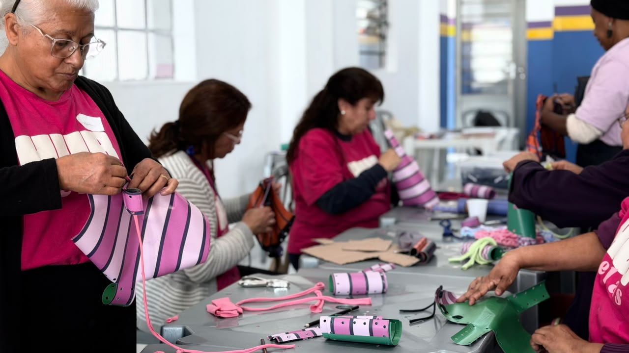Curso gratuito de costura criativa abre 200 vagas para mulheres em São José