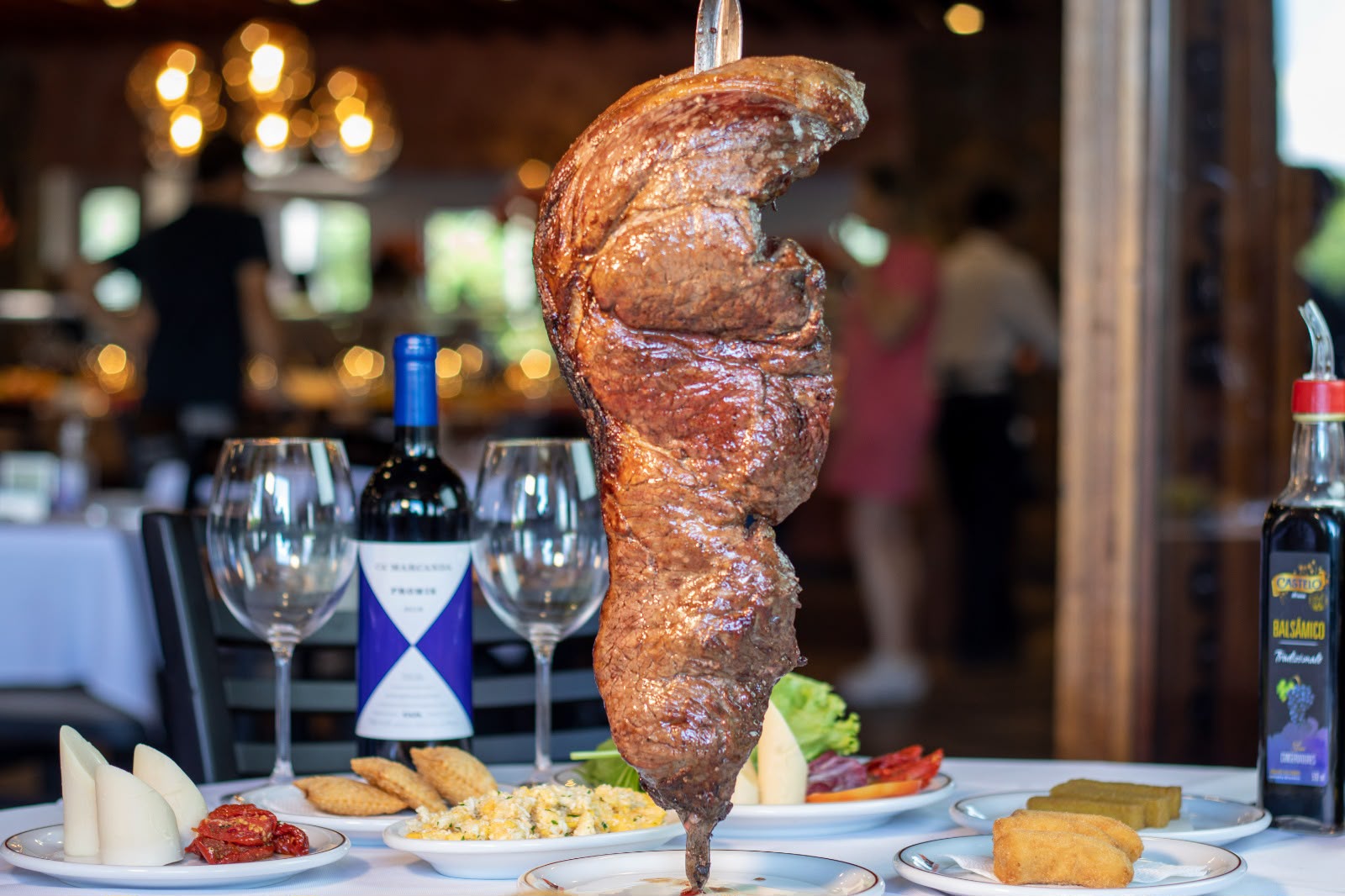 Churrascaria Estância se prepara para receber famílias no Dia dos Pais
