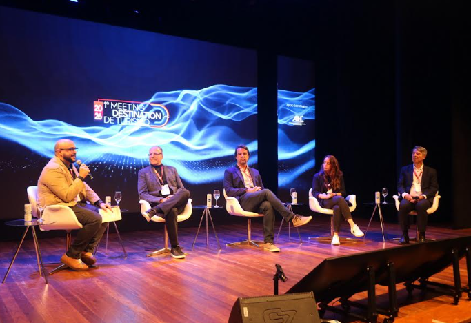 Turismo no Vale do Paraíba é debatido em encontro com mais de 200 participantes