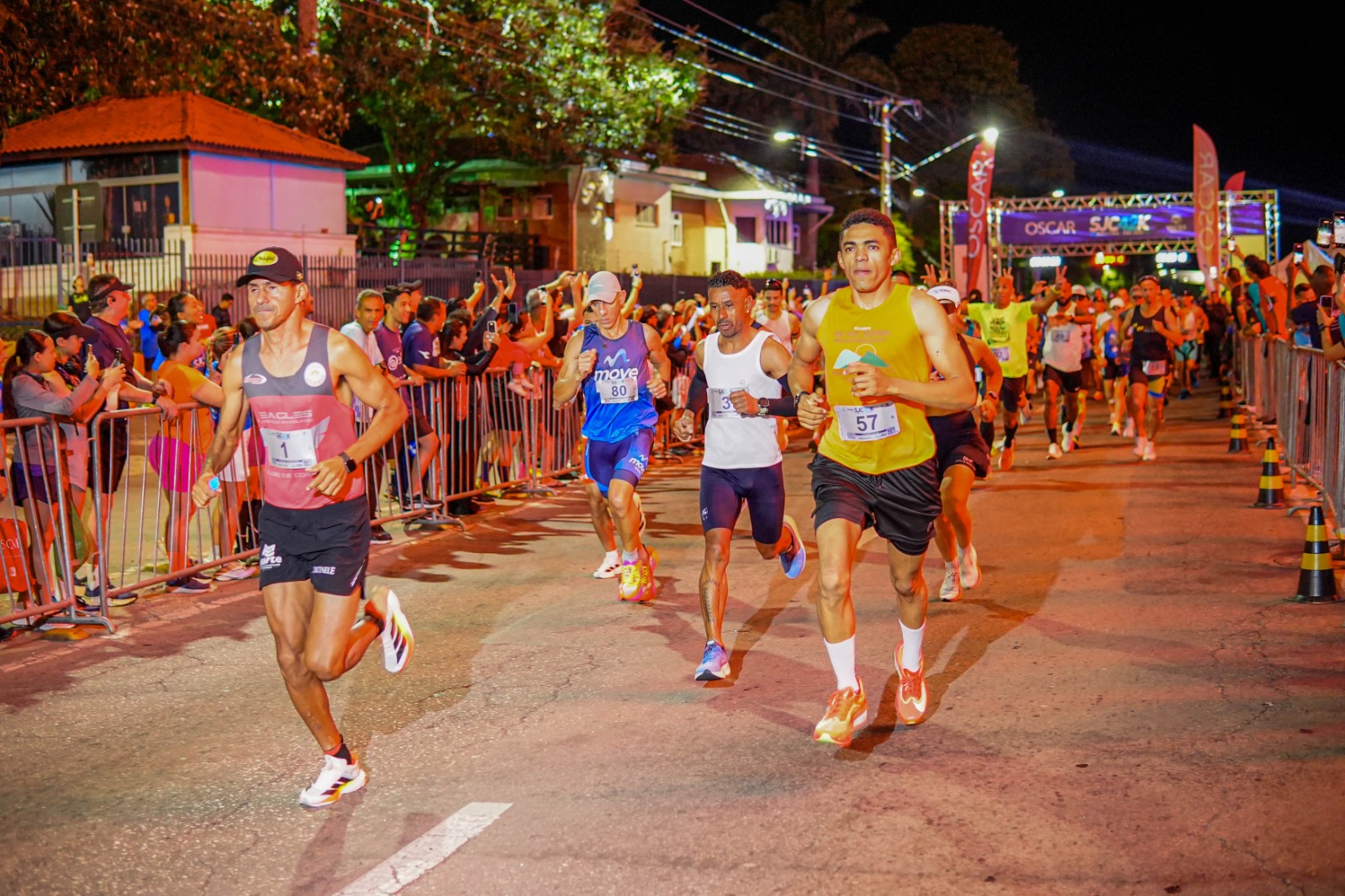 Os 42 km começam muito antes da largada: especialistas explicam como se preparar para uma maratona
