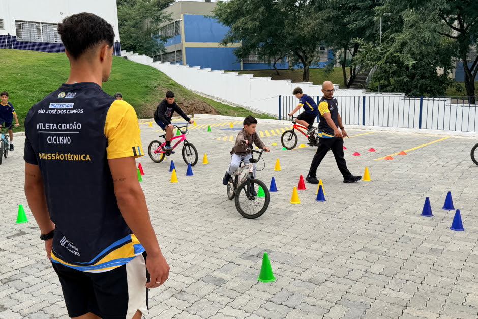 Atleta Cidadão na Comunidade leva atividades esportivas gratuitas ao Galo Branco neste sábado (8)